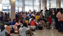 Ngán ngẩm, vạ vật vì "delay"