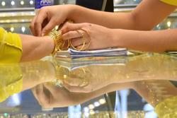 Giá vàng hôm nay 9-1: Vàng trang sức, vàng nhẫn 24K tiếp tục tăng mạnh