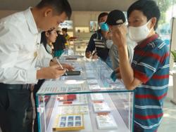 Giá vàng SJC nóng lên, có nên mua vào?