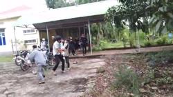 Đắk Lắk: Nam sinh bất ngờ bị nhóm người lao vào đánh tới tấp