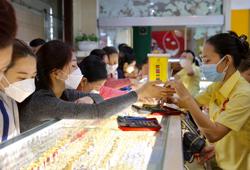 Giá vàng hôm nay 2-10: Vàng SJC tiếp tục giảm