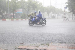 Bão số 5 đã suy yếu thành áp thấp nhiệt đới