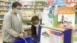 Tự chọn sách giáo khoa