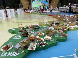 Du lịch 'bắt tay' với ẩm thực