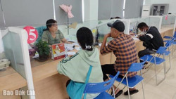 Vì sao người thất nghiệp chưa mặn mà lựa chọn giải quyết trợ cấp thất nghiệp trực tuyến?