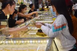 Giá vàng hôm nay 4-10: USD chưa dừng tăng giá, vàng giảm tiếp