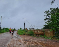Vướng giải phóng mặt bằng, cầu nằm chờ… đường