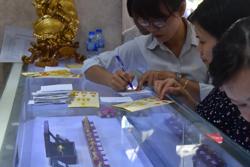 Giá vàng hôm nay 5-10: Vàng thế giới biến động mạnh