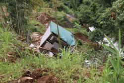 Đắk Nông tiếp tục sạt lở đất trên diện rộng