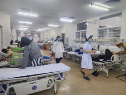 Tài xế kể lại giây phút kinh hoàng khi xe tải tông văng xe du lịch