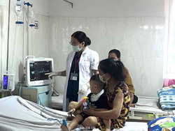 Bệnh nhi 2 tuổi tử vong vì bệnh tay chân miệng