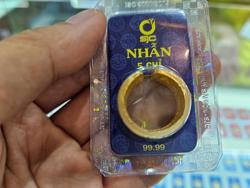 Mua vàng nhẫn lãi gấp đôi vàng SJC, dù cùng là vàng 24K?