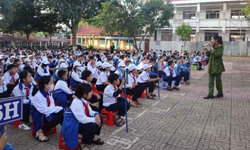 TP. Buôn Ma Thuột: Hơn 600 học sinh tham gia buổi tuyên truyền phòng, chống bạo lực học đường và an toàn giao thông