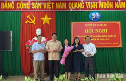 Đồng chí Bùi Thị Hà Giang được bầu giữ chức Phó Bí thư Huyện ủy Ea H’leo