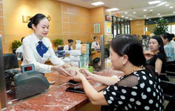 Kênh gửi tiết kiệm vẫn hút khách