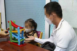 Gia đình cần quan tâm hơn trong can thiệp điều trị trẻ tự kỷ