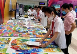 Chuẩn bị chọn sách giáo khoa lớp 5