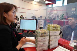 Lãi suất huy động tiếp tục giảm