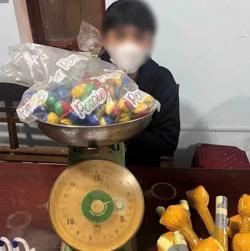 Phát hiện nhiều thiếu niên chế tạo pháo nổ rất nguy hiểm