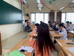 Thi tốt nghiệp THPT 2024: Chứng chỉ tiếng Anh nội có lợi thế?