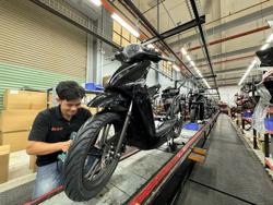 Xe máy điện "hot" trở lại