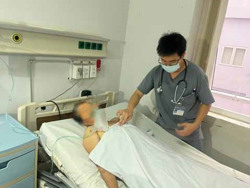 Huyện Ea Súp: 29 người nhập viện nghi do ngộ độc thực phẩm