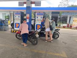 Doanh nghiệp kiến nghị không xuất hóa đơn mỗi lần bơm xăng dầu dưới 200.000 đồng