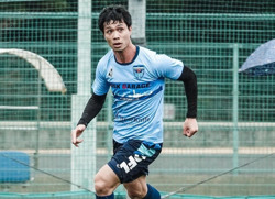 Hành trình xuất ngoại của cầu thủ Việt : Liệu có cơ hội cho Công Phượng, Văn Toàn?