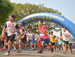 Hưởng ứng Giải Đắk Lắk Marathon 2023, ủng hộ kinh phí cho hoạt động thiện nguyện