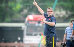 HLV Troussier lên kế hoạch hội quân đội tuyển Việt Nam và U23 quốc gia