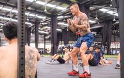 Trương Đình Hoàng thượng đài bảo vệ đai vô địch WBA châu Á