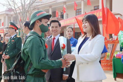 Huyện Cư Kuin tổ chức Lễ giao nhận quân năm 2023