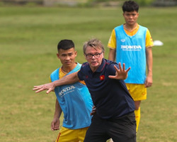 U22 Việt Nam thắng trận đầu tiên dưới thời HLV Troussier