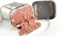 Vụ ngộ độc cá chép muối ủ chua: Botulinum độc cỡ nào?