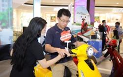 Nhiều khách "xuống tiền" sau khi lái thử xe máy điện VinFast
