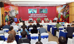 Tháo "điểm nghẽn" visa vào tháng 5-2023