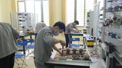 Thi tốt nghiệp THPT: Thay đổi để phù hợp – Bài 3: Bao giờ có cơ sở dữ liệu tuyển sinh chung?