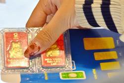 Giá vàng hôm nay 3-3: Nhiều quốc gia tăng sức mua, vàng vẫn giảm giá