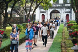 Du lịch Việt khắc phục ‘đi trước, về chậm’