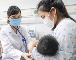 Cẩn trọng biến chứng thủy đậu