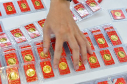 Giá vàng hôm nay 12-4: Tăng dữ dội sau khi bị bán mạnh