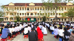 Ngăn thuốc lá điện tử vào trường học