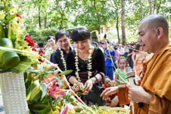 Bâng khuâng sắc trắng chăm-pa...