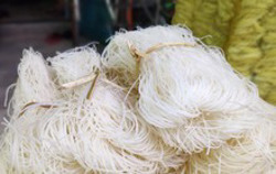 EC theo dõi dư lượng 2-Chloroethanol trong bún, phở Việt Nam