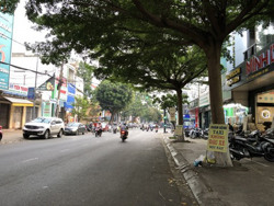 Vỉa hè, lòng đường trước nhà không phải là của riêng!