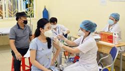 Rà soát đối tượng tiêm vaccine Covid-19, bảo vệ người có nguy cơ cao