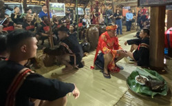 Tái hiện Lễ cúng ché của dân tộc Êđê tại Làng Văn hóa - Du lịch các dân tộc Việt Nam