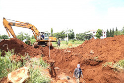 Sẽ xử lý nghiêm hành vi cản trở quá trình thi công Dự án Hệ thống thoát nước trung tâm hành chính huyện Cư Kuin