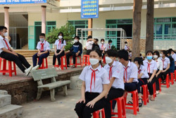 Thêm 7 em học sinh mắc COVID-19 trong chùm ca bệnh tại trường THCS Trưng Vương