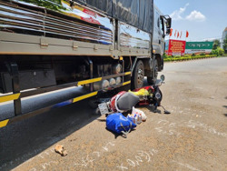 Bị xe tải tông, 2 người phụ nữ thương vong